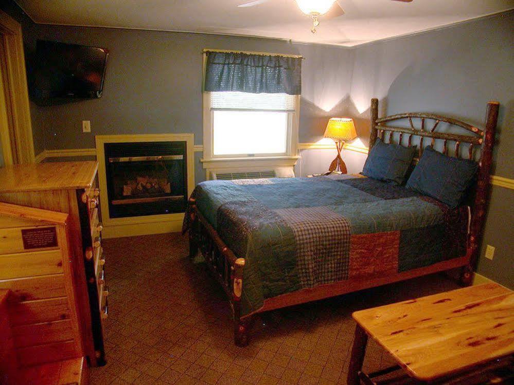 Mountaintop Lodge At Lake Naomi Pocono Pines Екстериор снимка